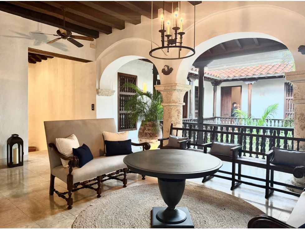 ARRIENDO POR NOCHE EXCLUSIVA MANSIÓN COLONIAL EN CARTAGENA