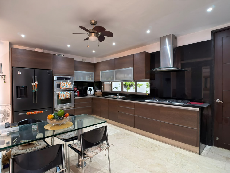 VENTA DE CASA DE TRES NIVELES EN VILLA SANTOS - 3