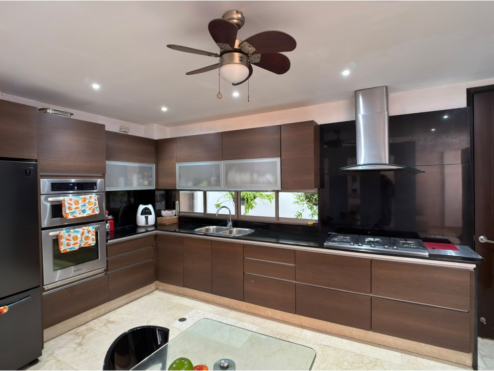 VENTA DE CASA DE TRES NIVELES EN VILLA SANTOS - 4