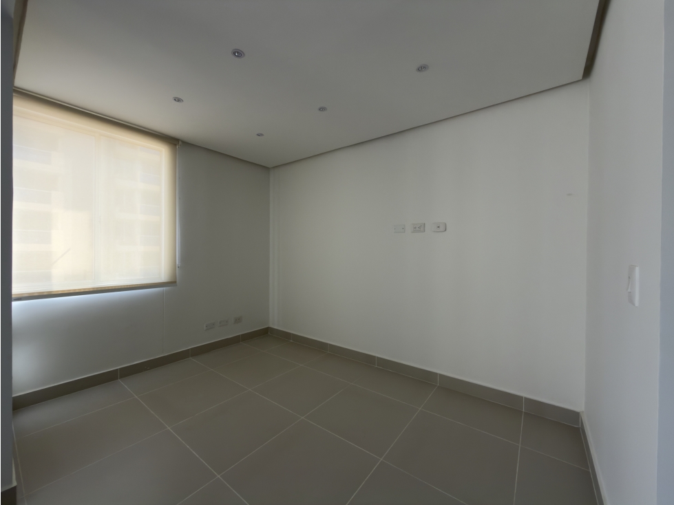 ARRIENDO O VENTA DE APARTAMENTO EN RIOMAR — foto 2