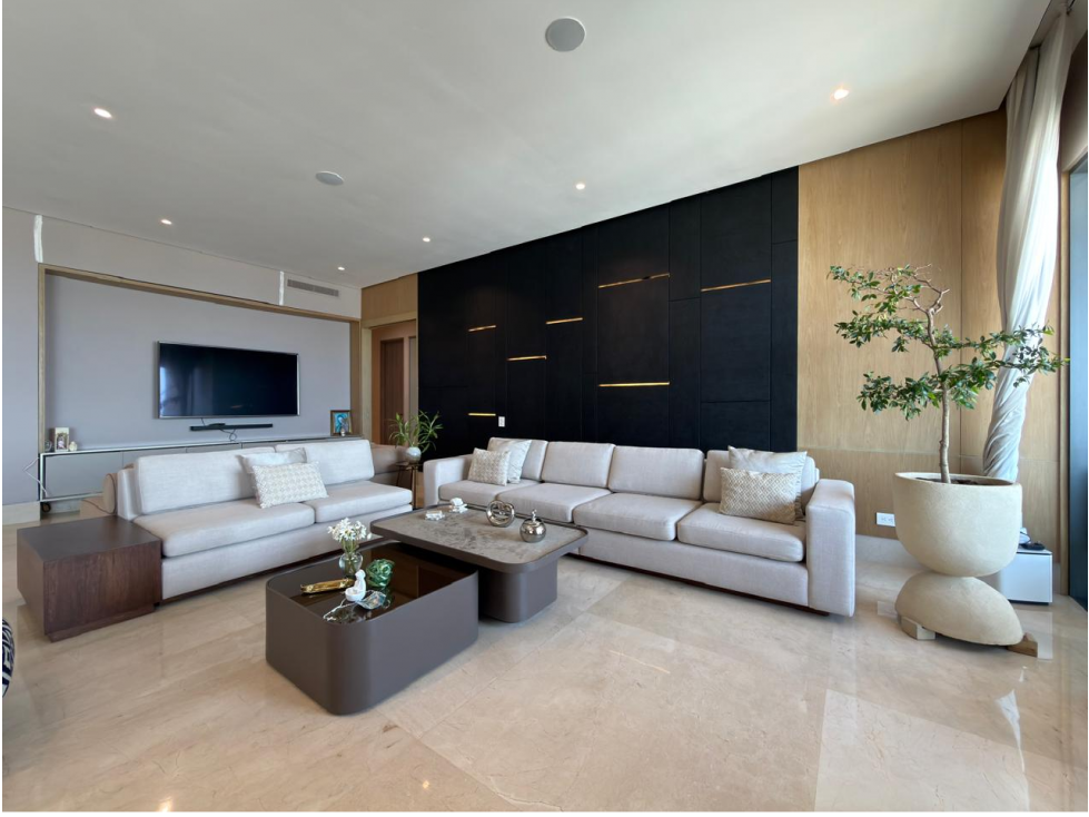 Venta de exclusivo Apartamento en el Golf Piso 28