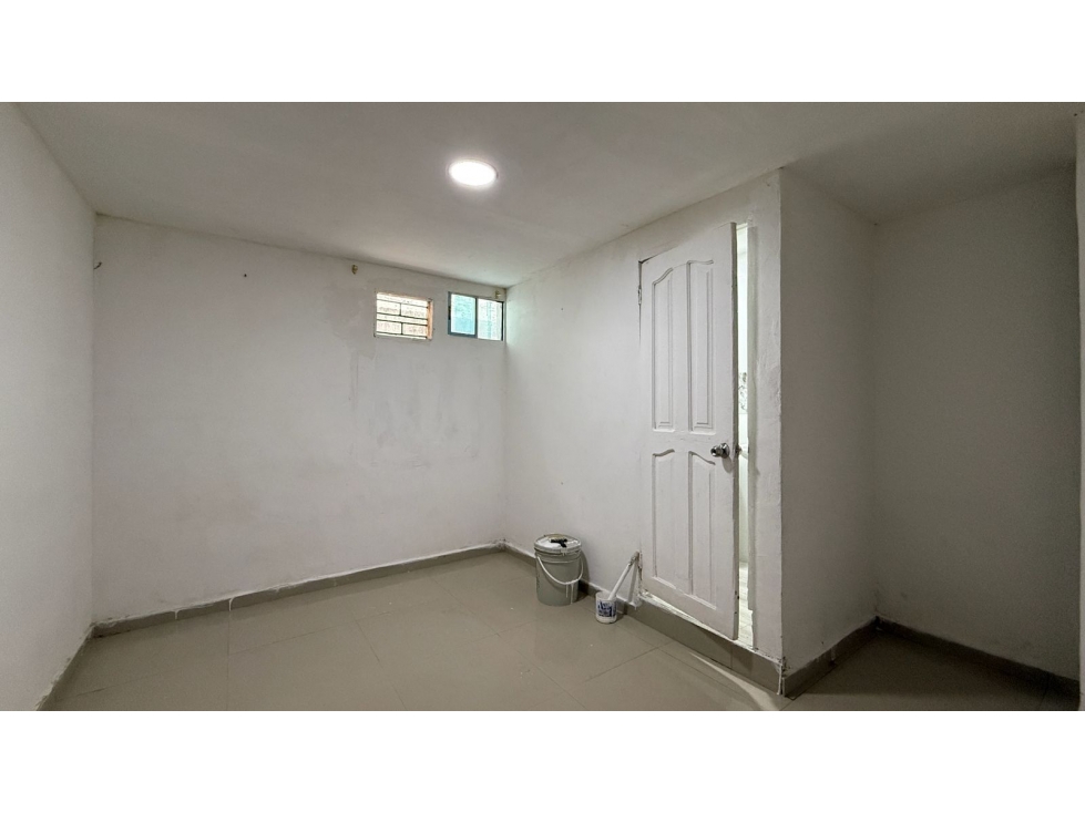 HOSTAL EN EL SANTUARIO PARA VENTA O RENTA - 3