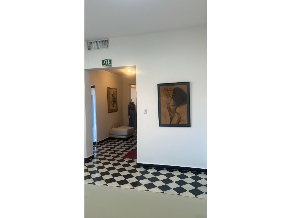 RENTO OFICINA EN EL PRADO — foto 4