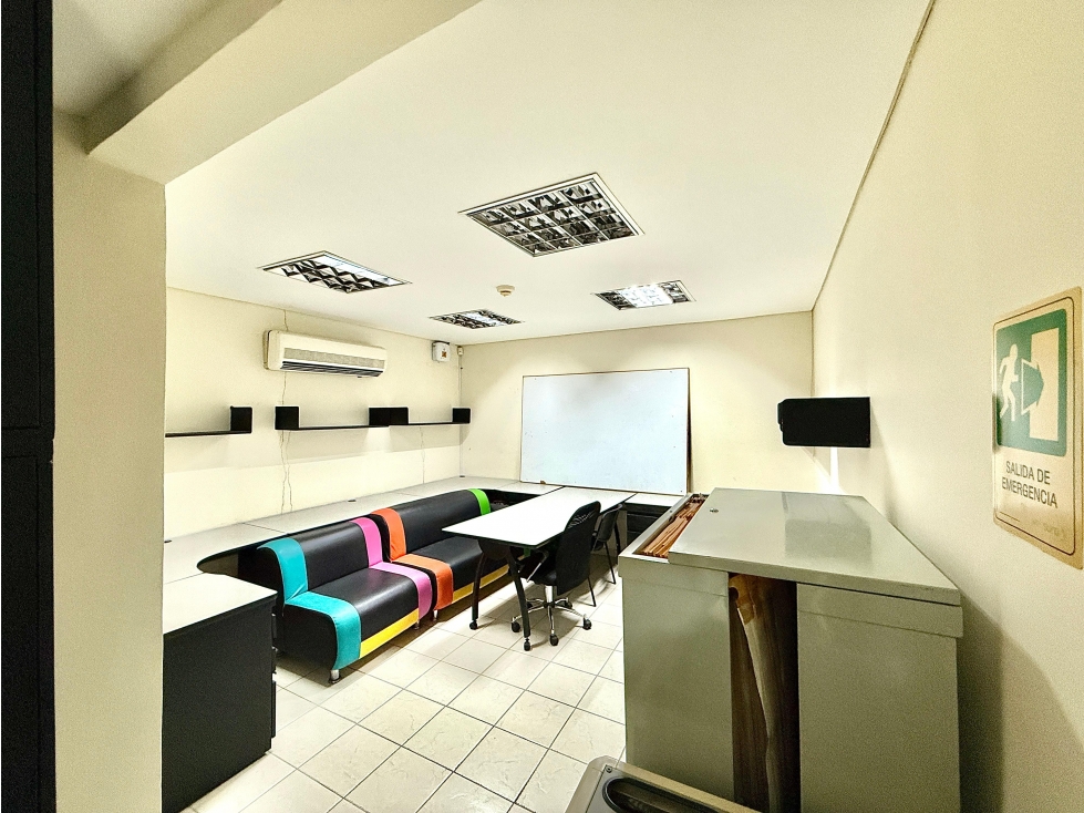 EN ARRIENDO OFICINAS EN EL PRADO - 3