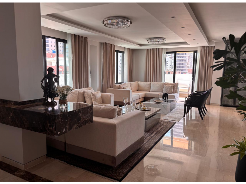 VENTA DE PENTHOUSE EN EL GOLF