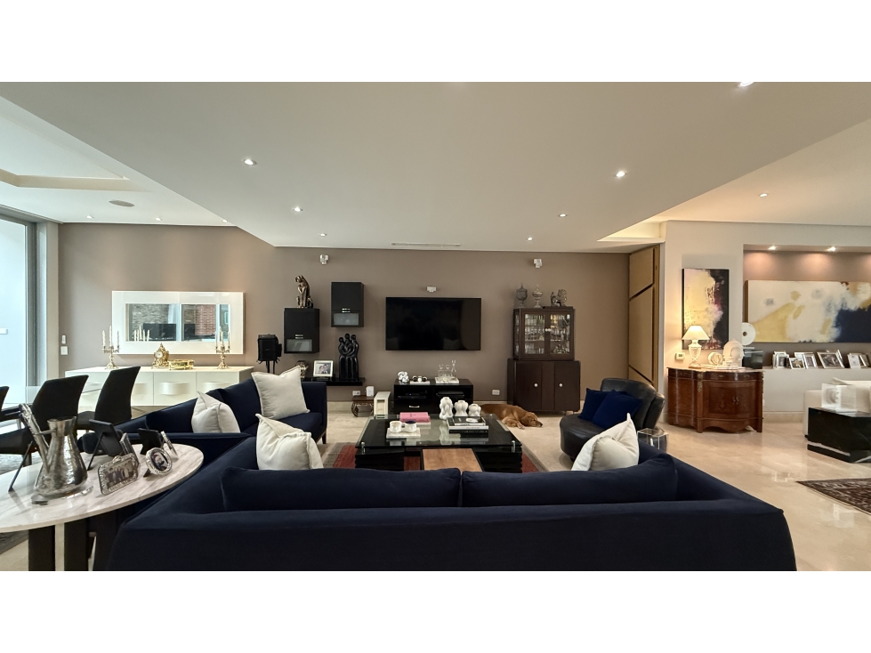 VENTA DE HERMOSA CASA EN VILLACAMPESTRE — foto 2