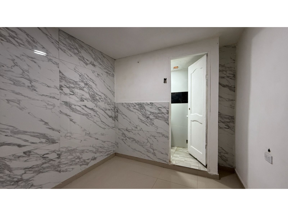 HOSTAL EN EL SANTUARIO PARA VENTA O RENTA - 2