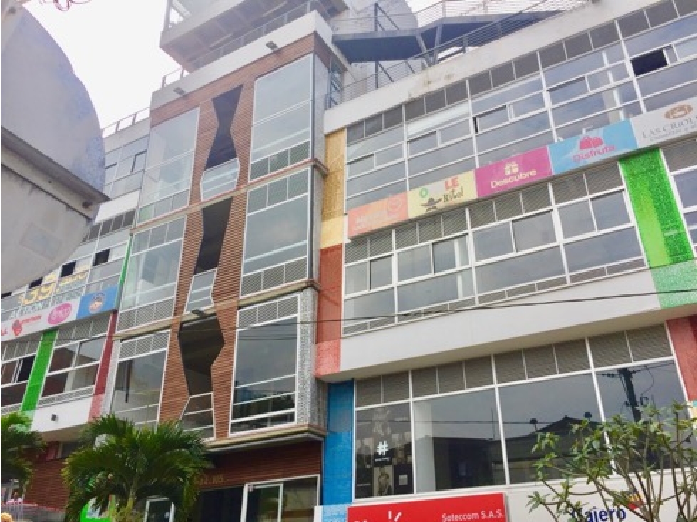 VENTA O ARRIENDO LOCAL MEDELLIN MANRRIQUE LA 45 GARDEL PLAZA - 3