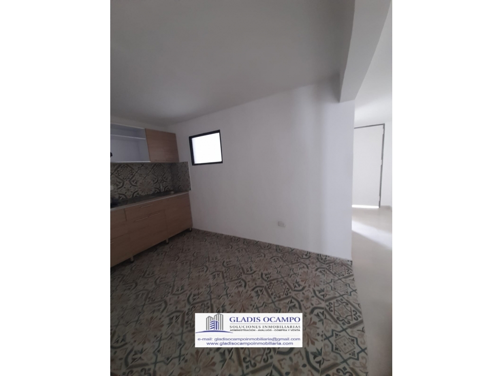 CASA PARA LA VENTA - EXCELENTE UBICACIÓN - 5