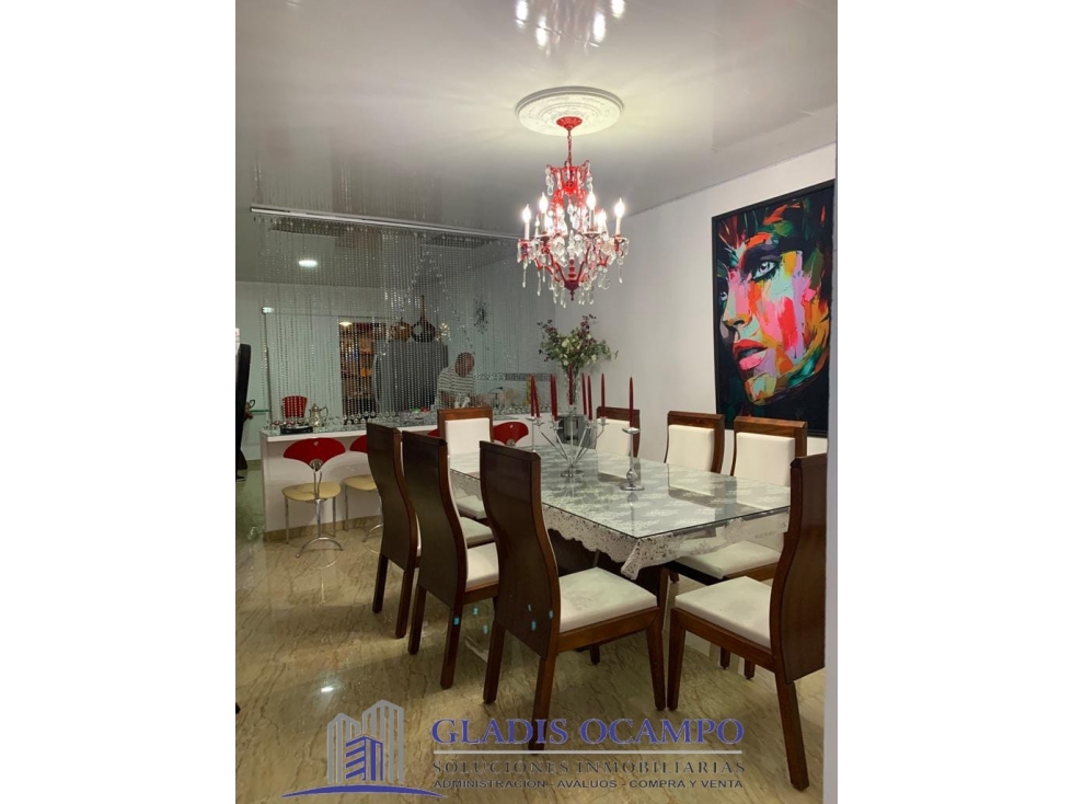 CASA PARA LA VENTA - EXCELENTE UBICACIÓN - 6