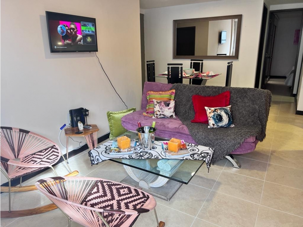 CASA PARA LA VENTA - EXCELENTE UBICACIÓN - 1