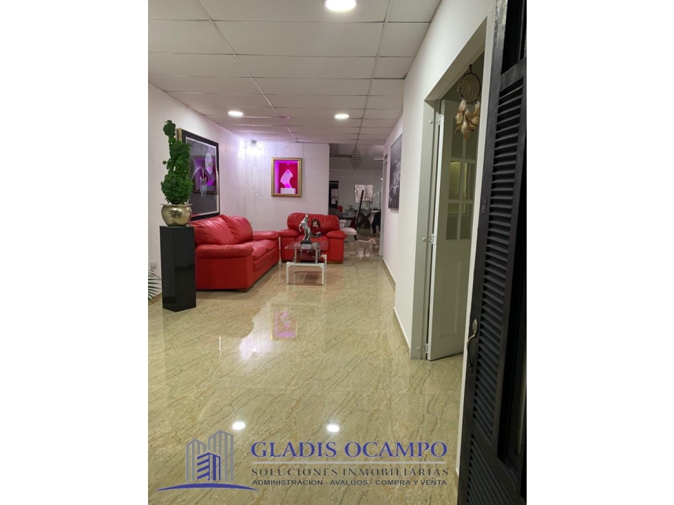 CASA PARA LA VENTA - EXCELENTE UBICACIÓN - 2