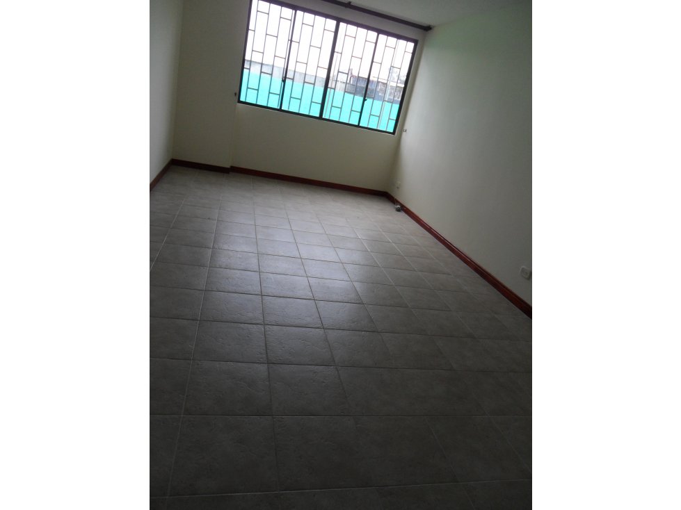 Apartamento en unidad cerrada - 2
