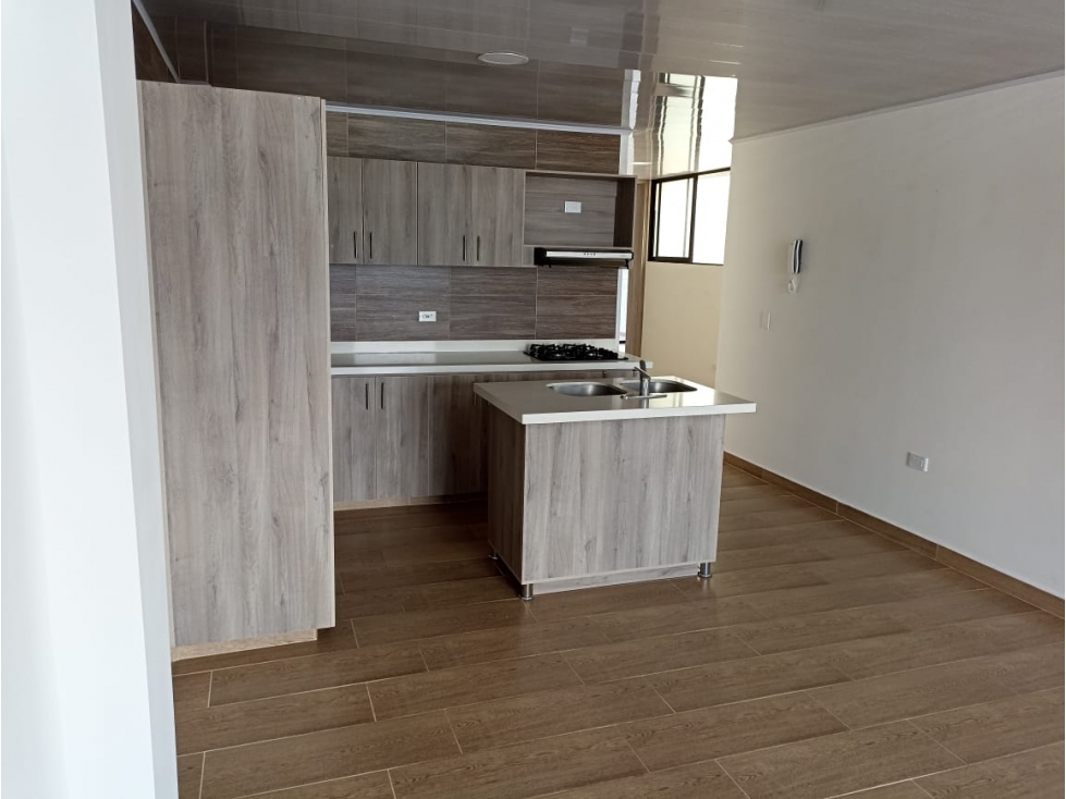 Edificio Para la venta en conjunto cerrado - 1