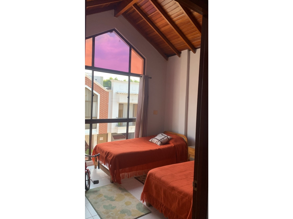 CASA PARA LA VENTA - UNIDAD CERRADA - 6