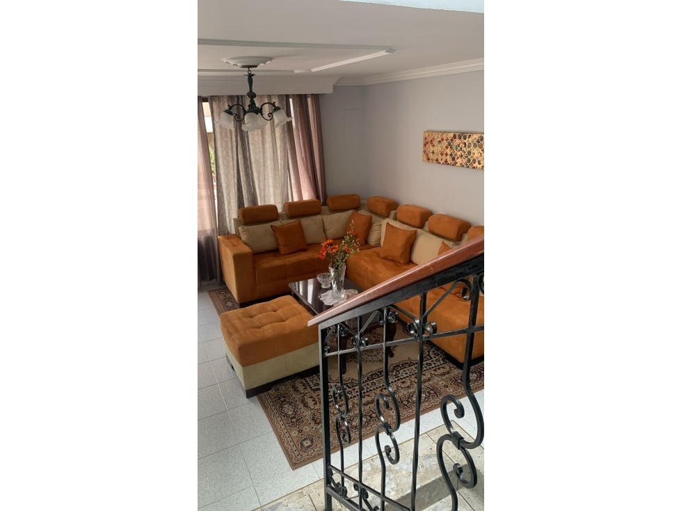 CASA PARA LA VENTA - UNIDAD CERRADA - 5