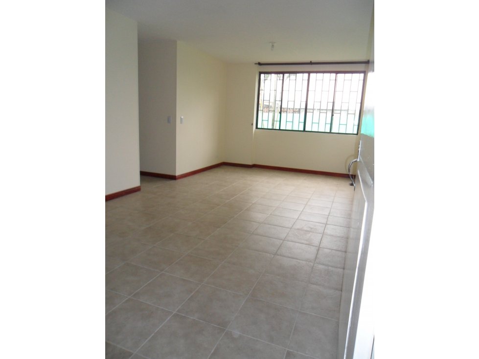Apartamento en unidad cerrada - 4