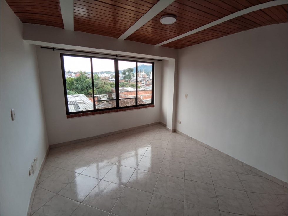 Apartamento en cuarto piso -bien ubicado - 6