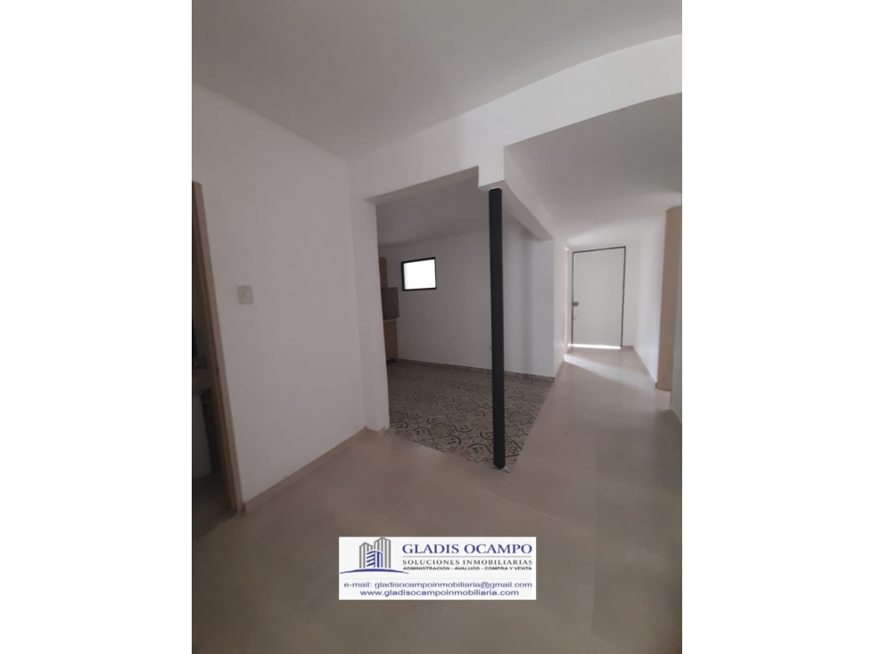 CASA PARA LA VENTA - EXCELENTE UBICACIÓN - 4