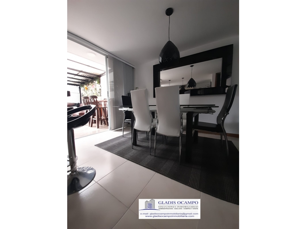 Casa en conjunto cerrado para la venta - 4