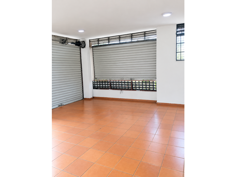 Local comercial para alquilar — foto 2