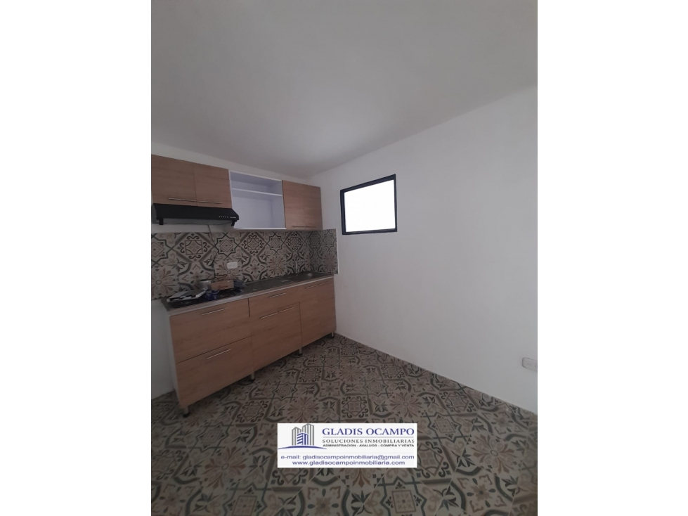 CASA PARA LA VENTA - EXCELENTE UBICACIÓN - 6