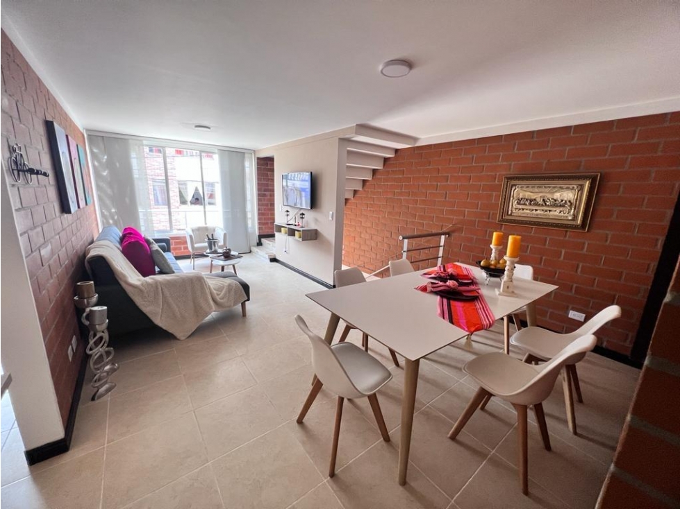 CASA PARA LA VENTA - EXCELENTE UBICACIÓN - 4