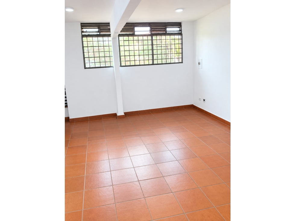 Local comercial para alquilar — foto 4