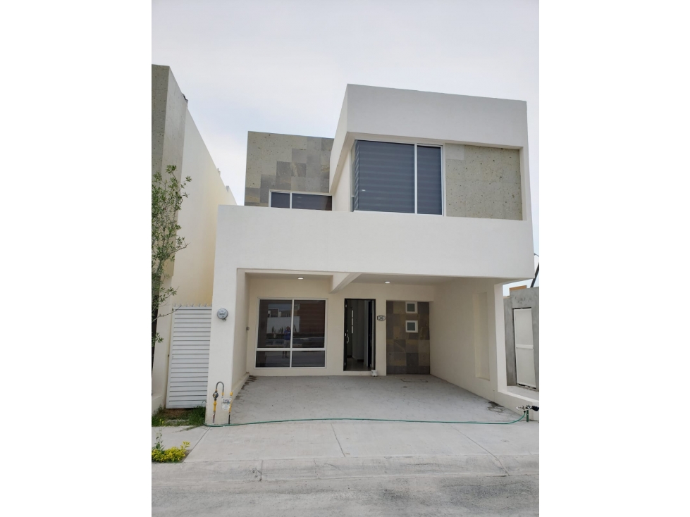 CASA EN VENTA EN DREAMS LAGOONS, APODACA, NUEVO LEON.