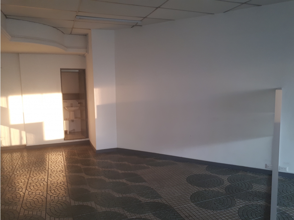 LOCAL 25 CENTRO COMERCIAL BALEARES ARMENIA Q — foto 3