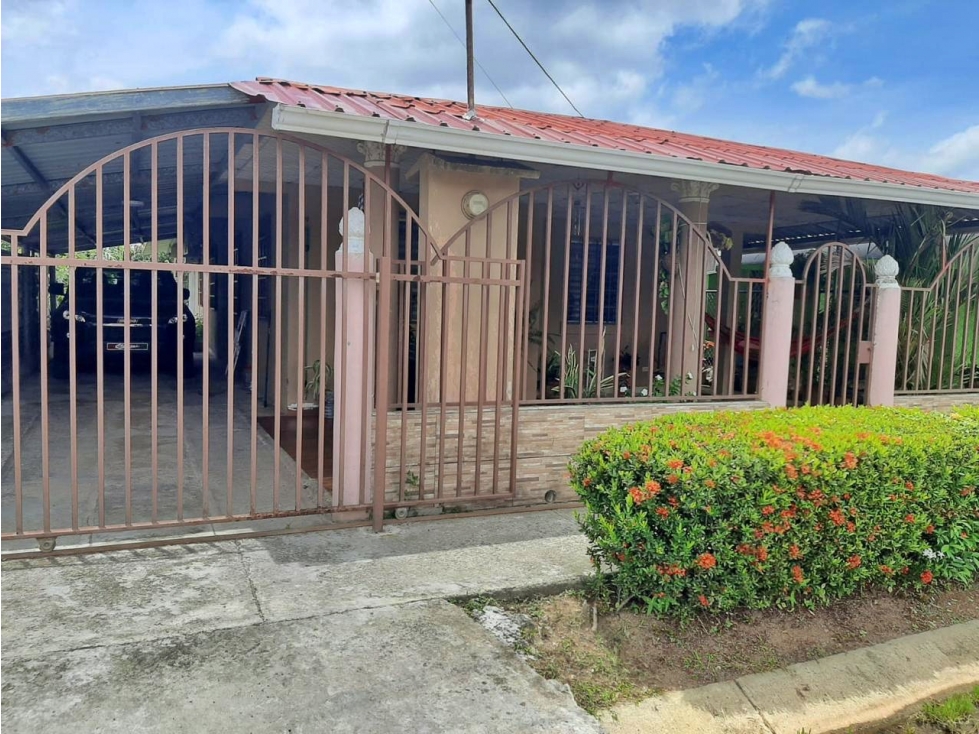 SE VENDE CASA EN PENONOME SANTO DOMINGO