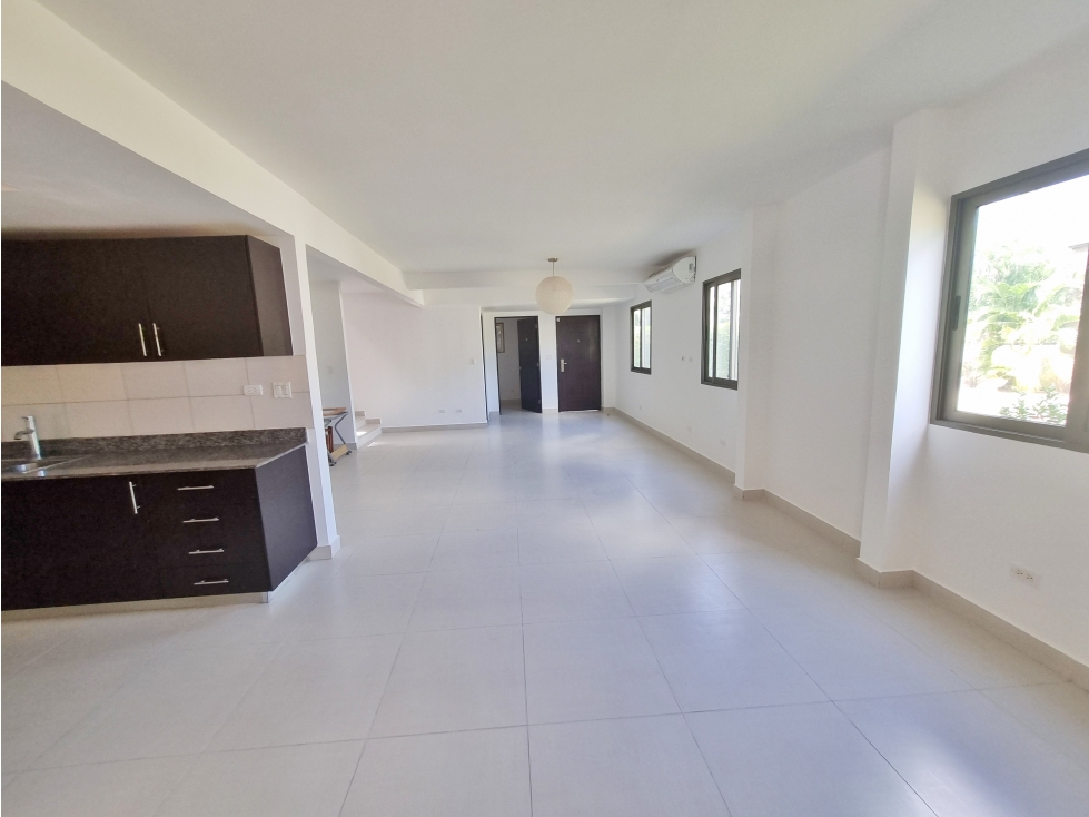 SE VENDE CASA EN WOODLANDS GRAN TERRENO PANAMA PACIFICO — foto 4