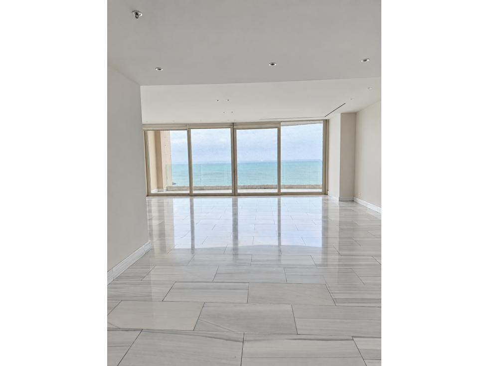 SE ALQUILA APARTAMENTO DE LUJO THE TOWERS PAITILLA