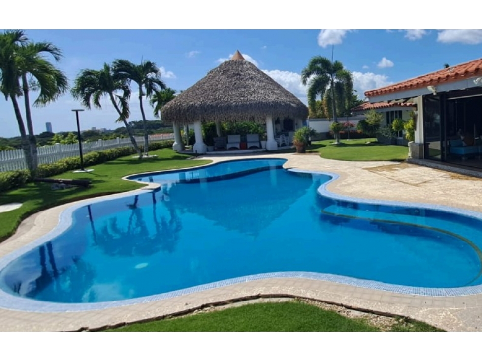 SE VENDE HERMOSA CASA DE PLAYA EN VISTA MAR