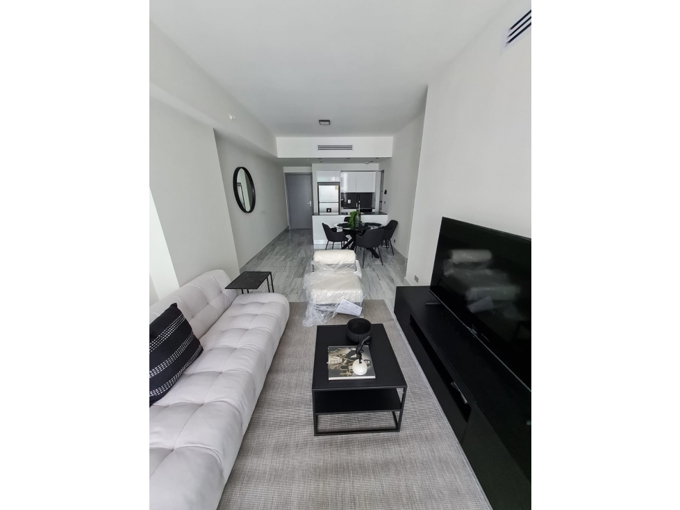 CLIENTES DIRECTOS SE ALQUILA APARTAMENTO NUOVO ARMANI AVENIDA BALBOA — foto 2