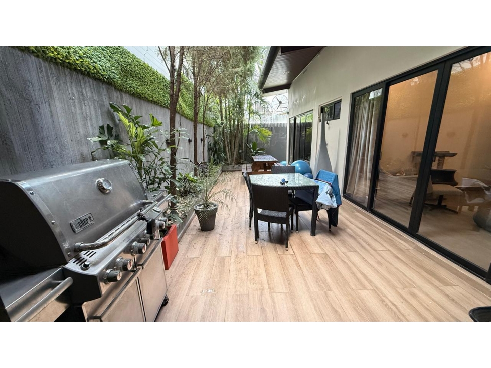 SE VENDE HERMOSA CASA EN COCO DEL MAR