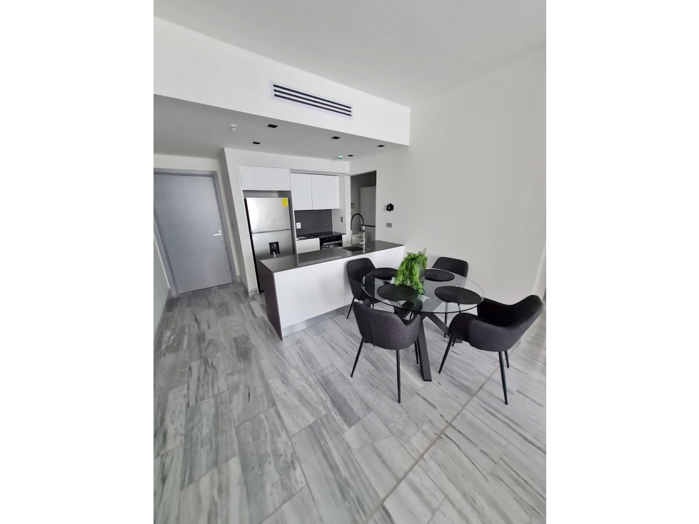 CLIENTES DIRECTOS SE ALQUILA APARTAMENTO NUOVO ARMANI AVENIDA BALBOA — foto 3