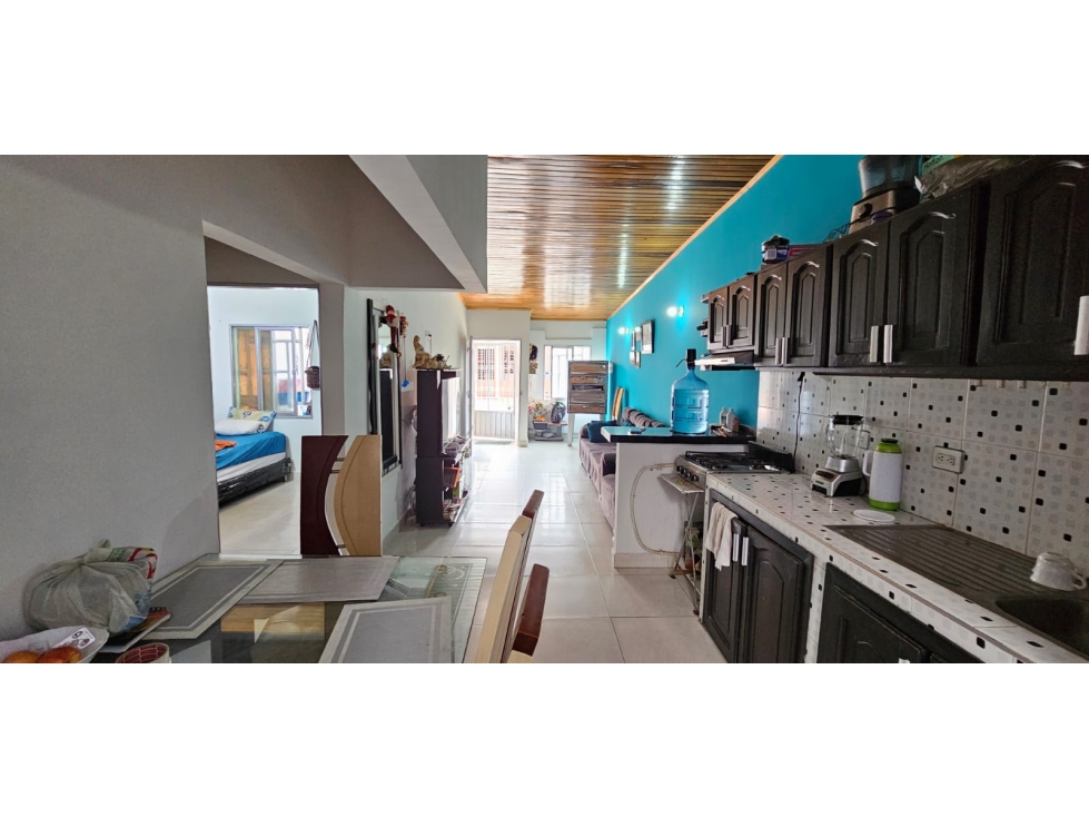 VENDO CASA ECONOMICA EN CHINACOTA - 1