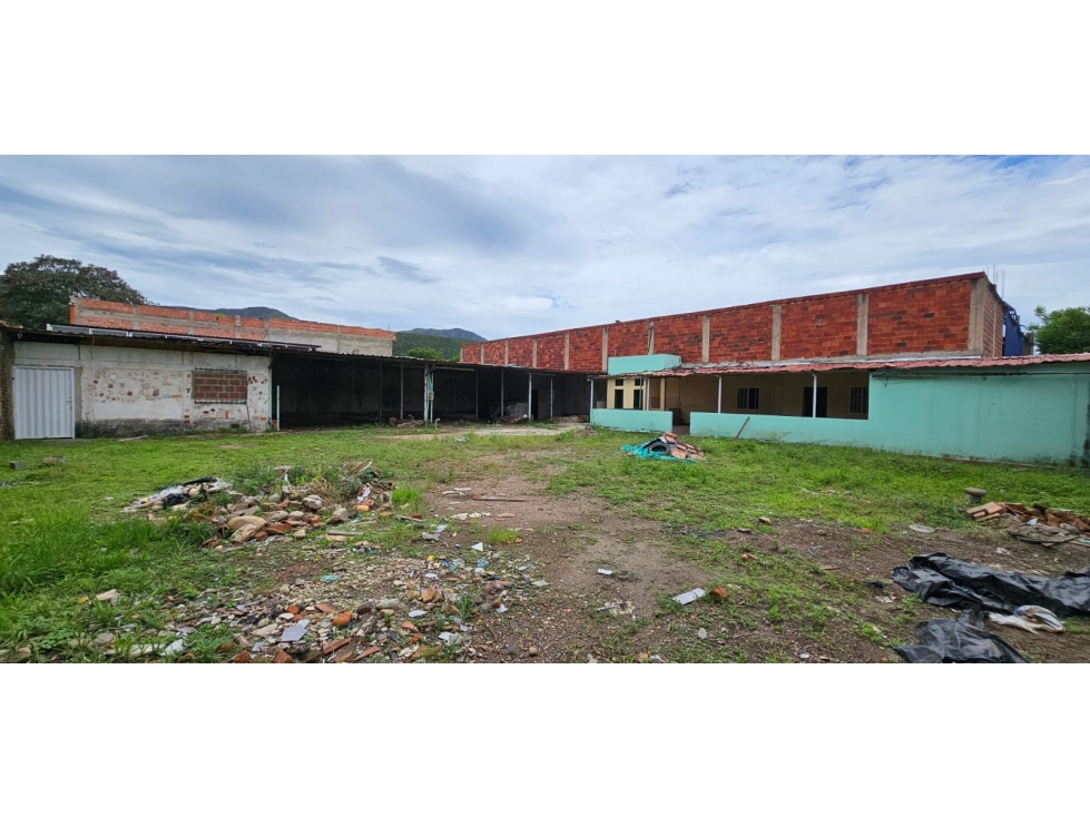 ARRIENDO BODEGA EN LA RECTA LOS VADOS (LOS PATIOS) - 3
