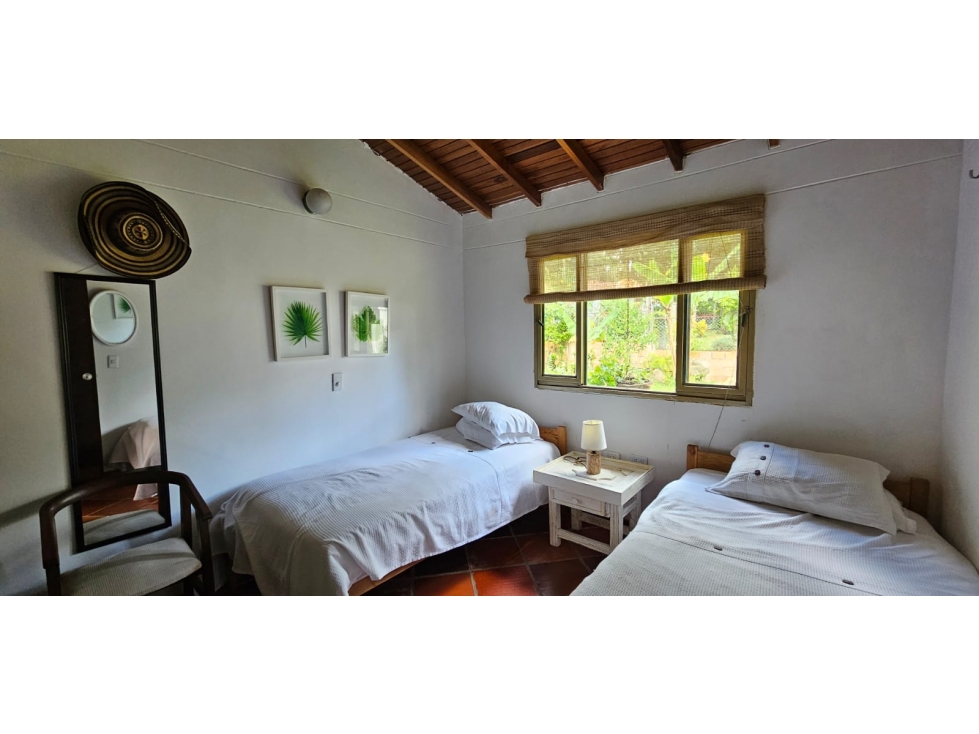 VENDO CABAÑA AMOBLADA ECONOMICA EN CHINACOTA — foto 2