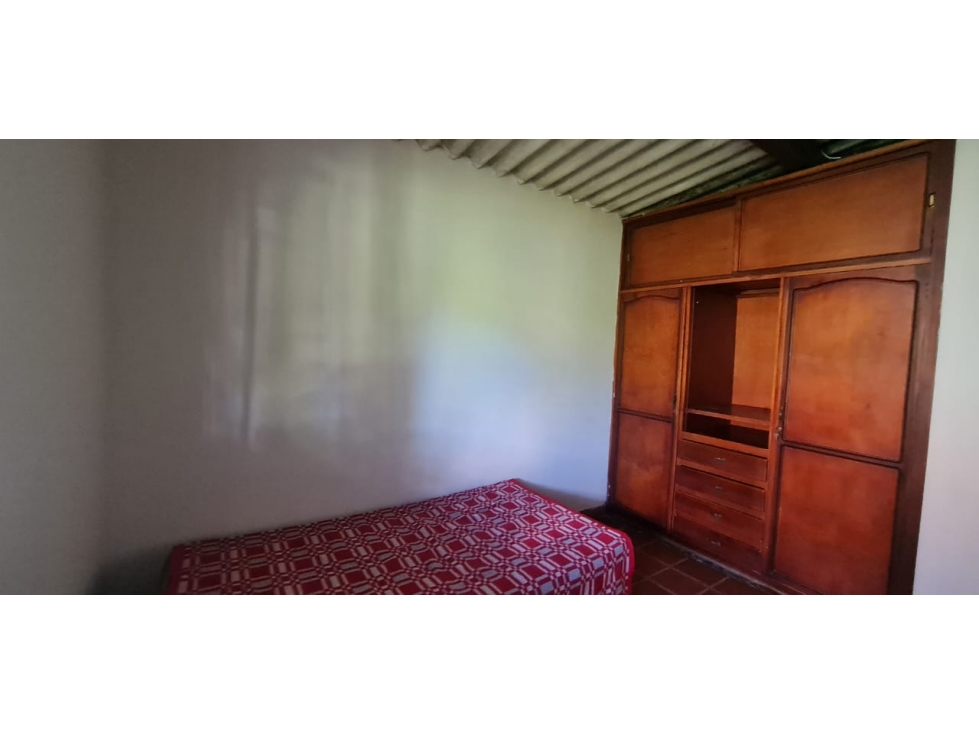 ARRIENDO CASA AMOBLADA EN CHINACOTA - 2