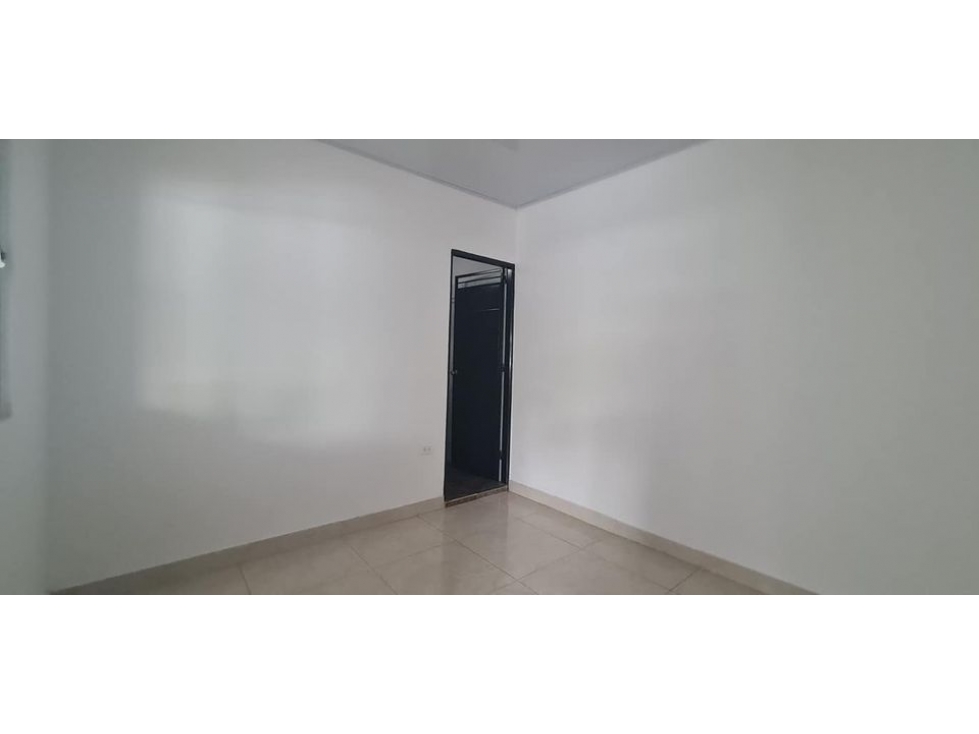 ARRIENDO APARTAMENTO EN CHINACOTA - 3