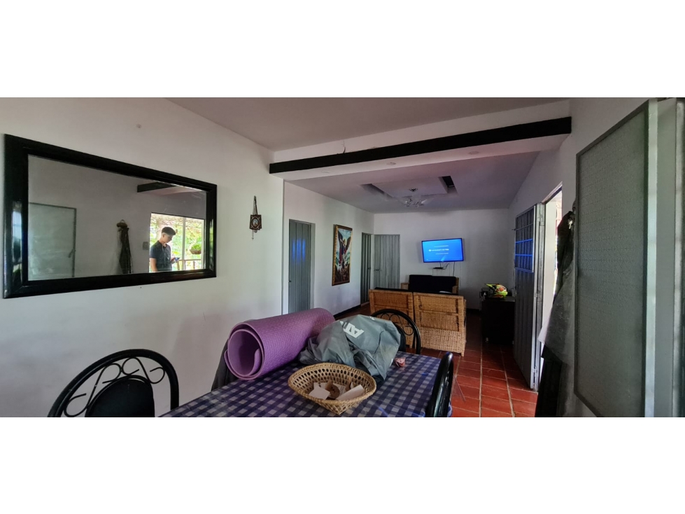 VENDO CABAÑA AMPLIA EN CHINACOTA - 2