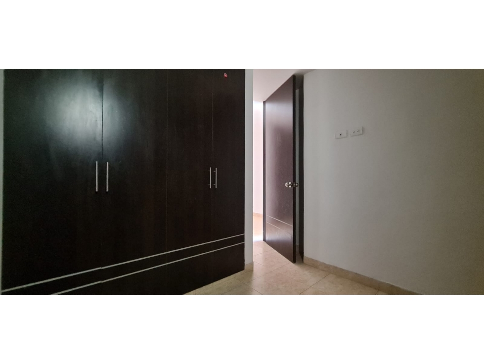 VENDO APARTAMENTO DE OPORTUNIDAD EN CHINACOTA - 2