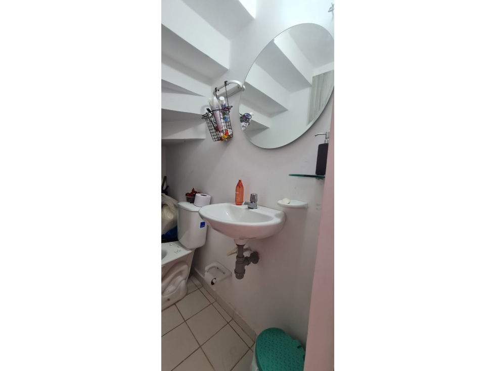 VENDO CASA REMODELADA EN CONJUNTO CERRADO DE CHINACOTA — foto 6