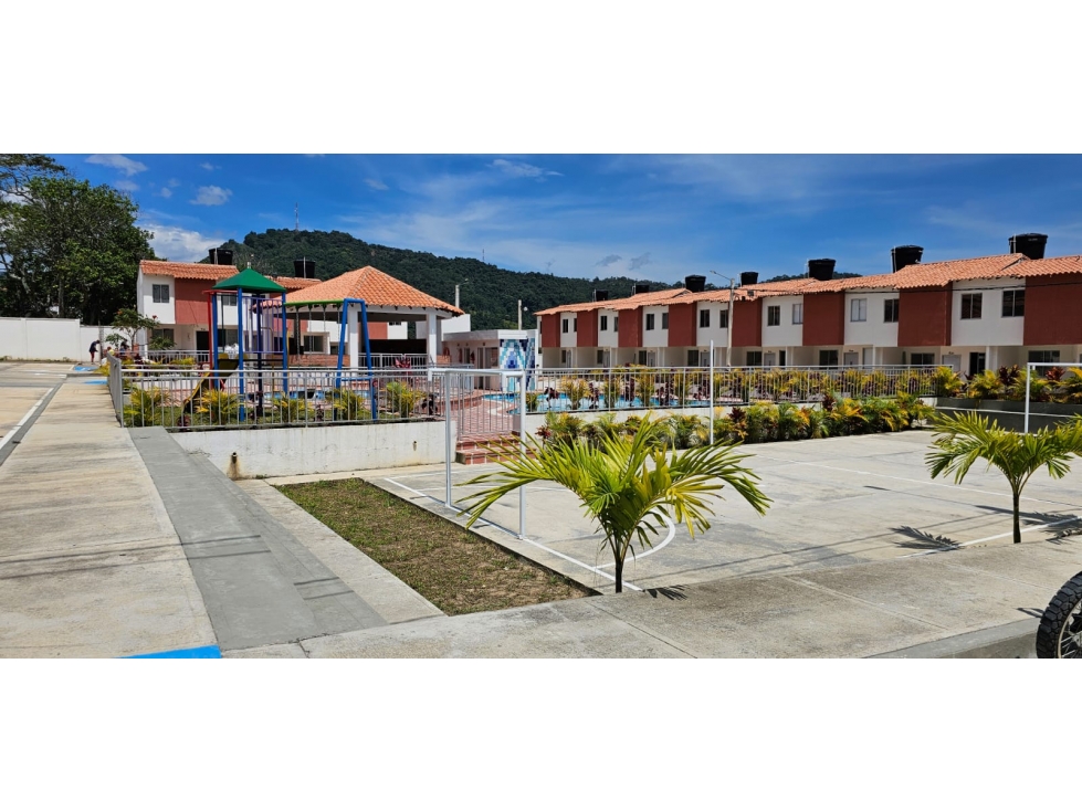 ARRIENDO CASA PARA ESTRENAR EN PALMANOVA (CHINACOTA) - 2