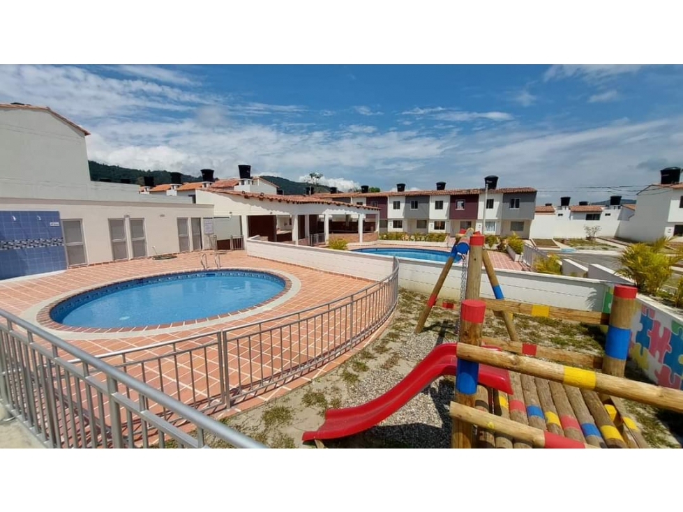 ARRIENDO CASA PARA ESTRENAR EN CHINACOTA - 3