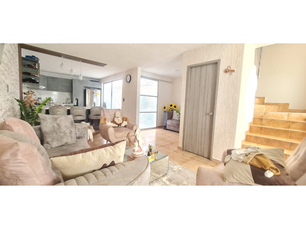 VENDO CASA REMODELADA EN CONJUNTO CERRADO DE CHINACOTA — foto 3