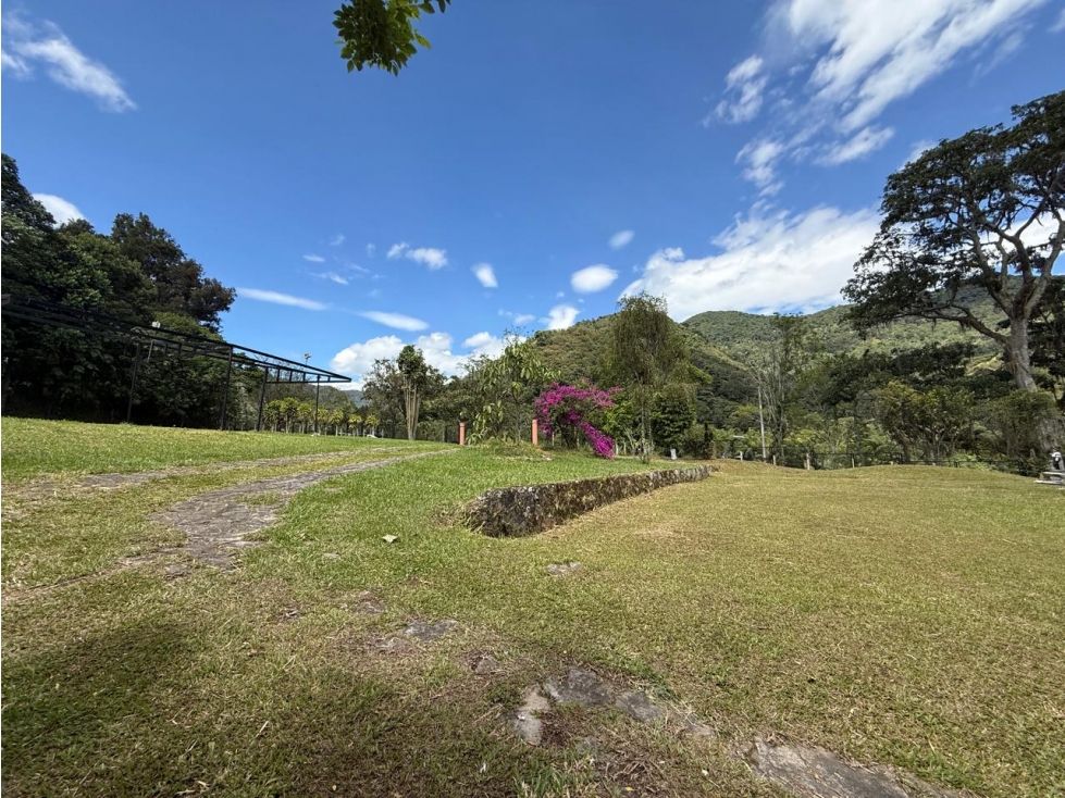 VENDO O PERMUTO CABAÑA AMPLIA EN CHINACOTA — foto 5