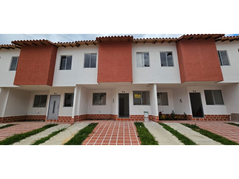 ARRIENDO CASA PARA ESTRENAR EN PALMANOVA (CHINACOTA) - 3